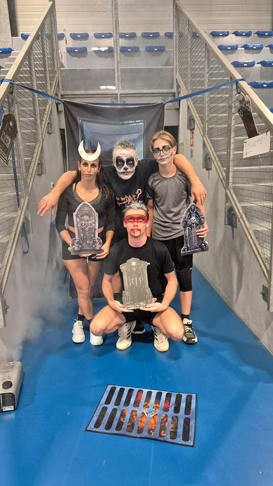 ../photos/dossiersPhotosOptimises/241031@Tournoi_Halloween_2024/WhatsApp Image 2024-11-01 at 00.17.10.jpeg
